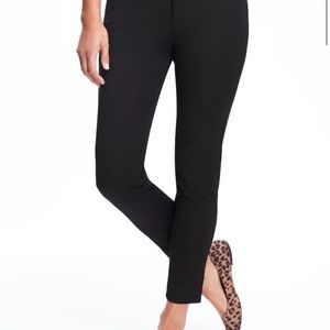 Old Navy Black Mid-Rise Pixie Pants WORN ONCE